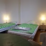 Daniel Owo * Lipusz
