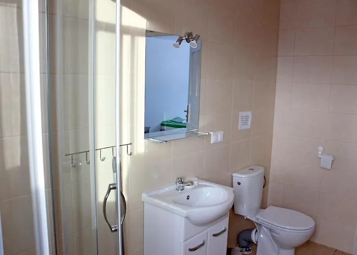 Daniel Owo 农家乐 Lipusz